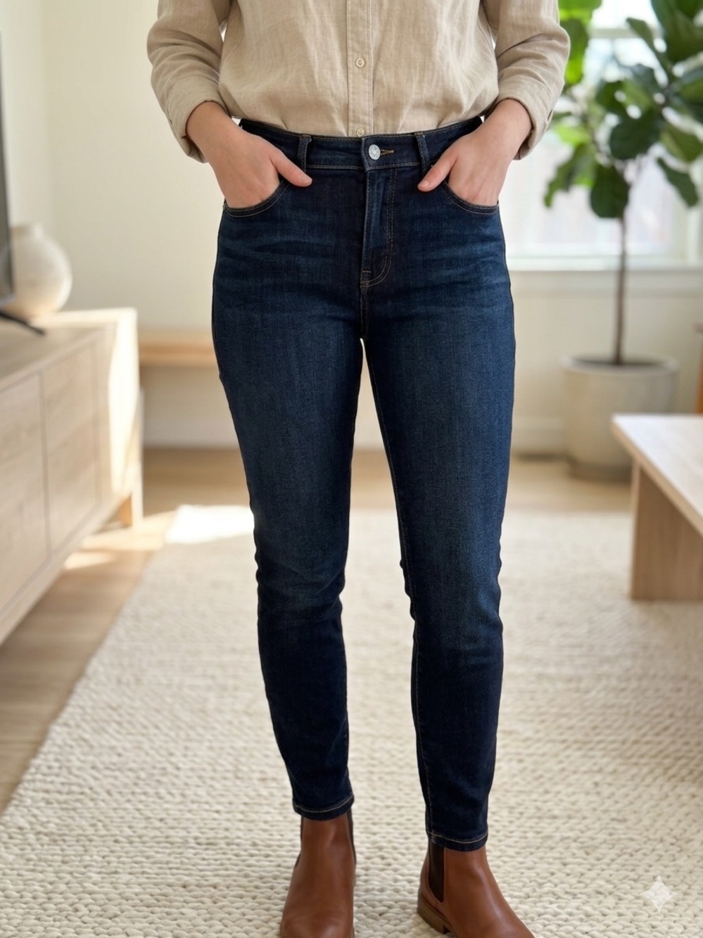 Everlane The Mid-Rise Skinny Jean in Dark Wash - Size 29 Ankle